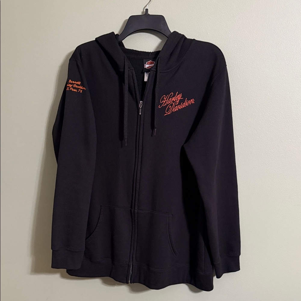 WOMANS XXL HARLEY DAVIDSON JACKET
Good shape very comfortable w/ hood